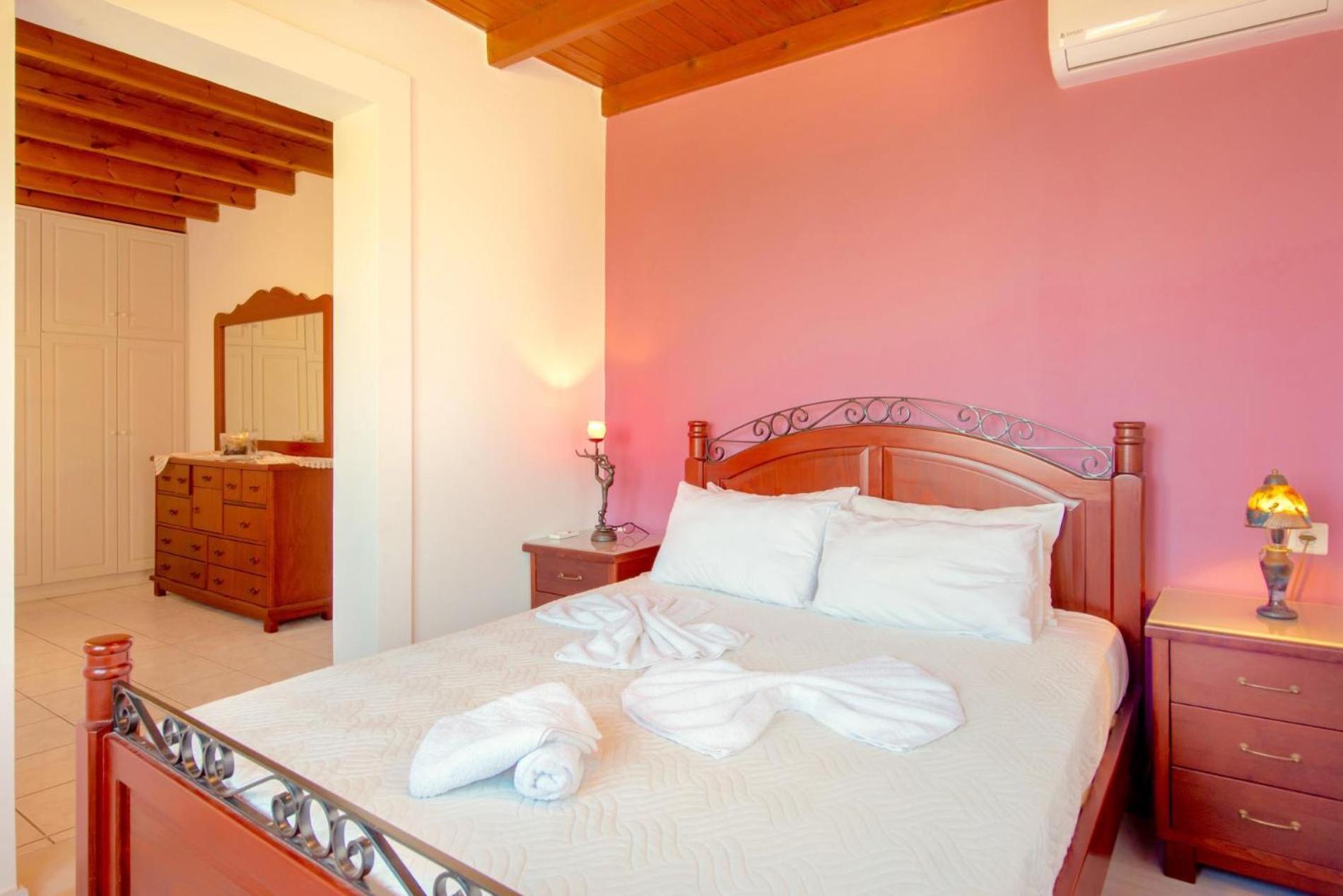 Villa Apollo Agia Pelagia  Buitenkant foto