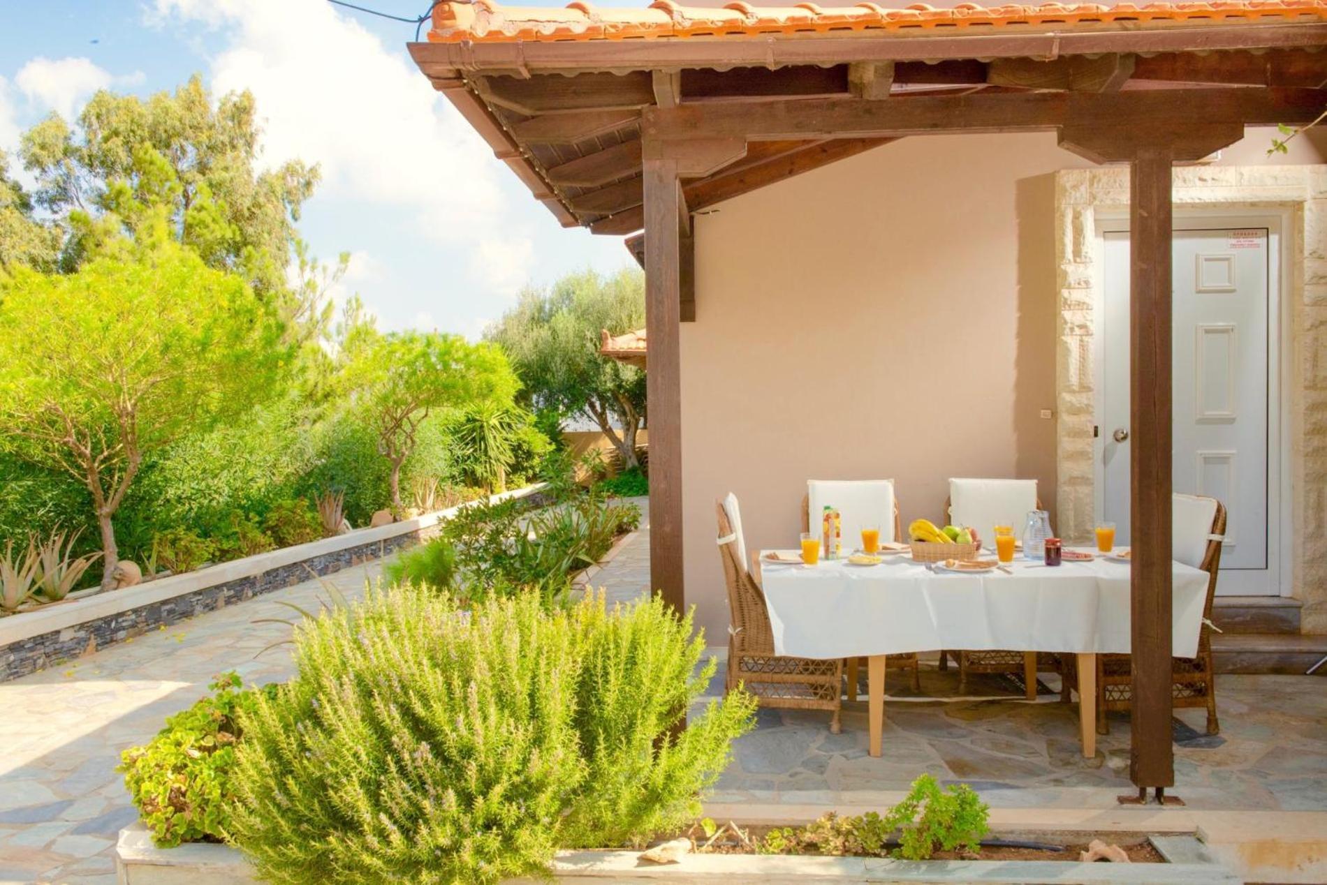 Villa Apollo Agia Pelagia  Buitenkant foto